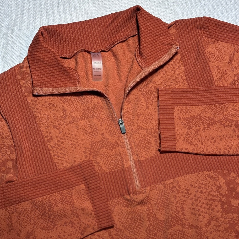 Varley Catalina Thermal Half Zip Women XXS/XS Seamless Snakeskin Jacquard Orange